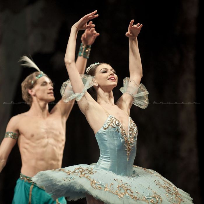 anastasia-and-denis-matvienko-in-le-corsaire-7