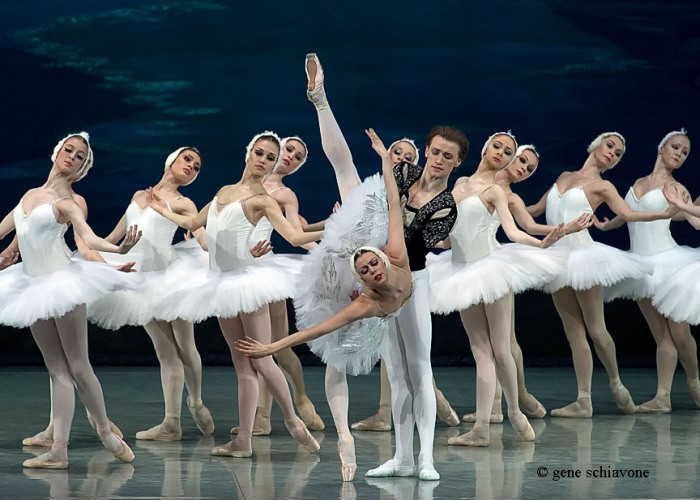 anastasia-and-denis-matvienko-in-swan-lake-with-the-national-ballet-of-ukraina-9.jpg